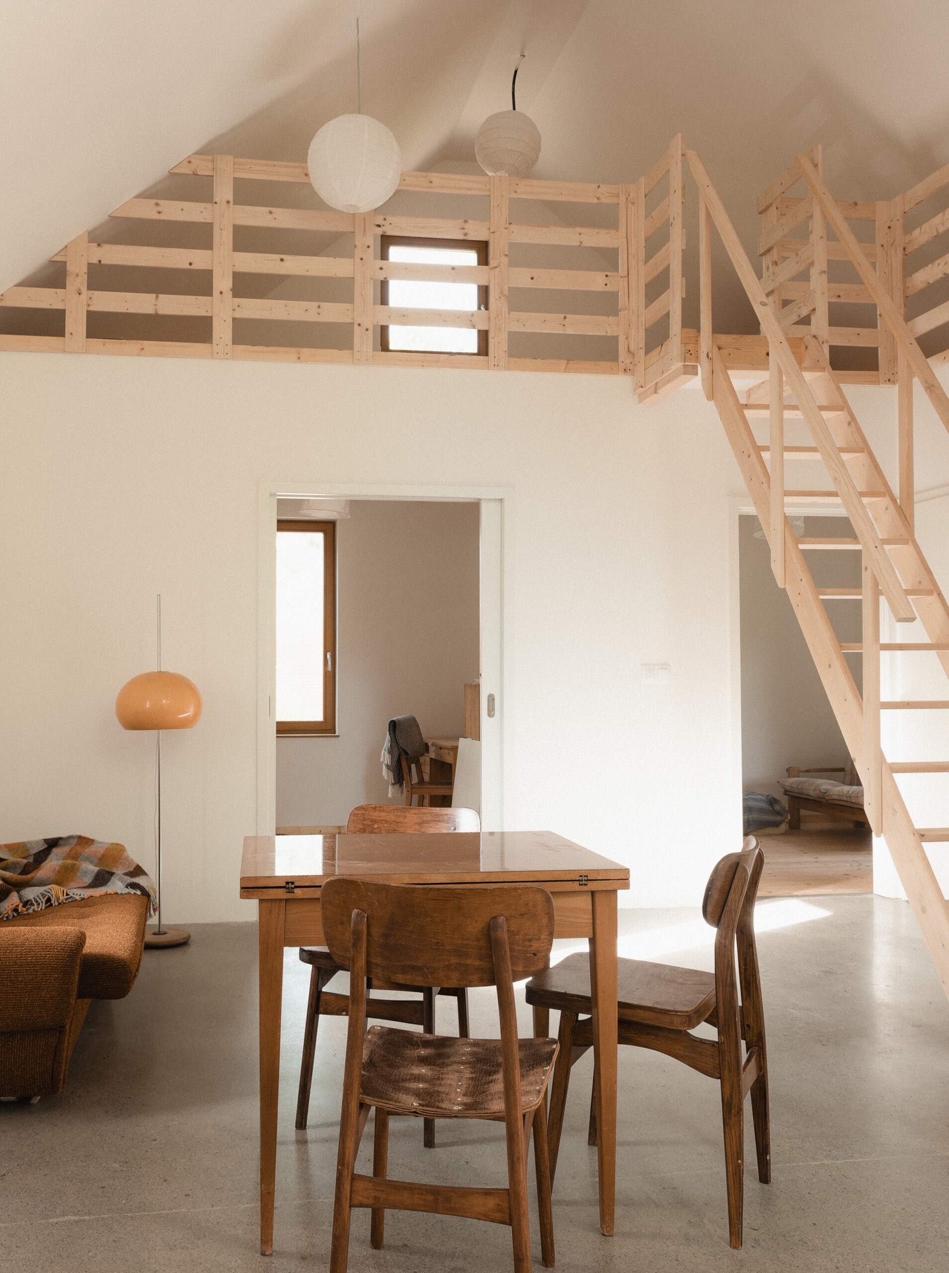 Equinox_Szigetmonostor_hétvégi ház