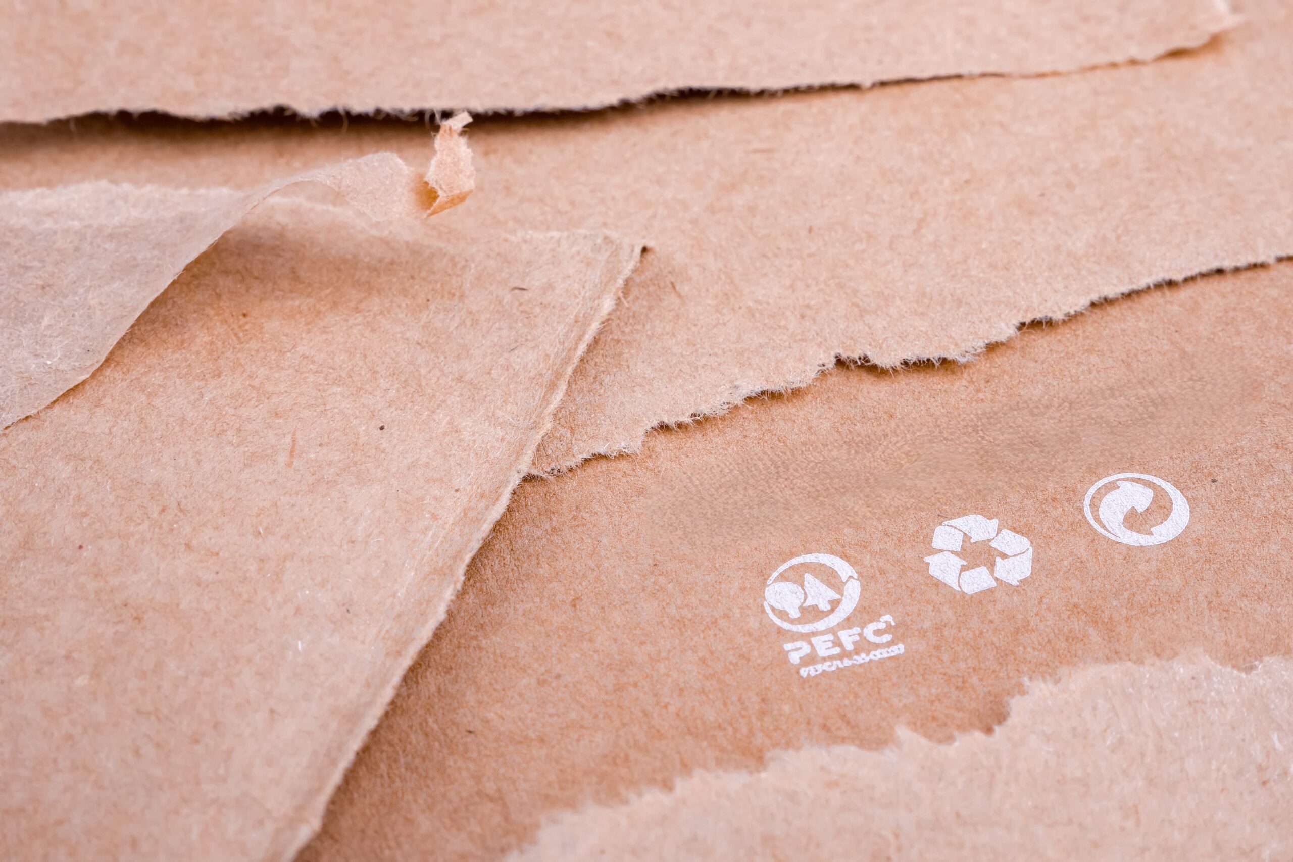 újrahasznosított papírok,