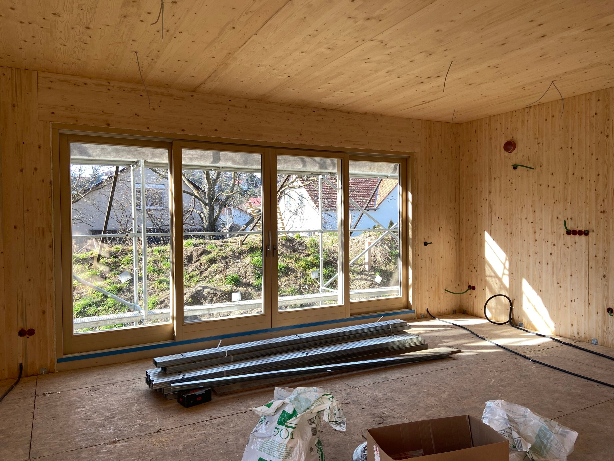 Equinox-sytem nehézszerkezetes faház Érd Ligetszépe nappali